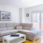 Senad Appartement *